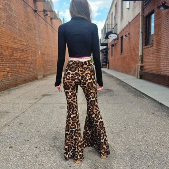 Leopard Bellbottom Leggings - Picture 2 of 2